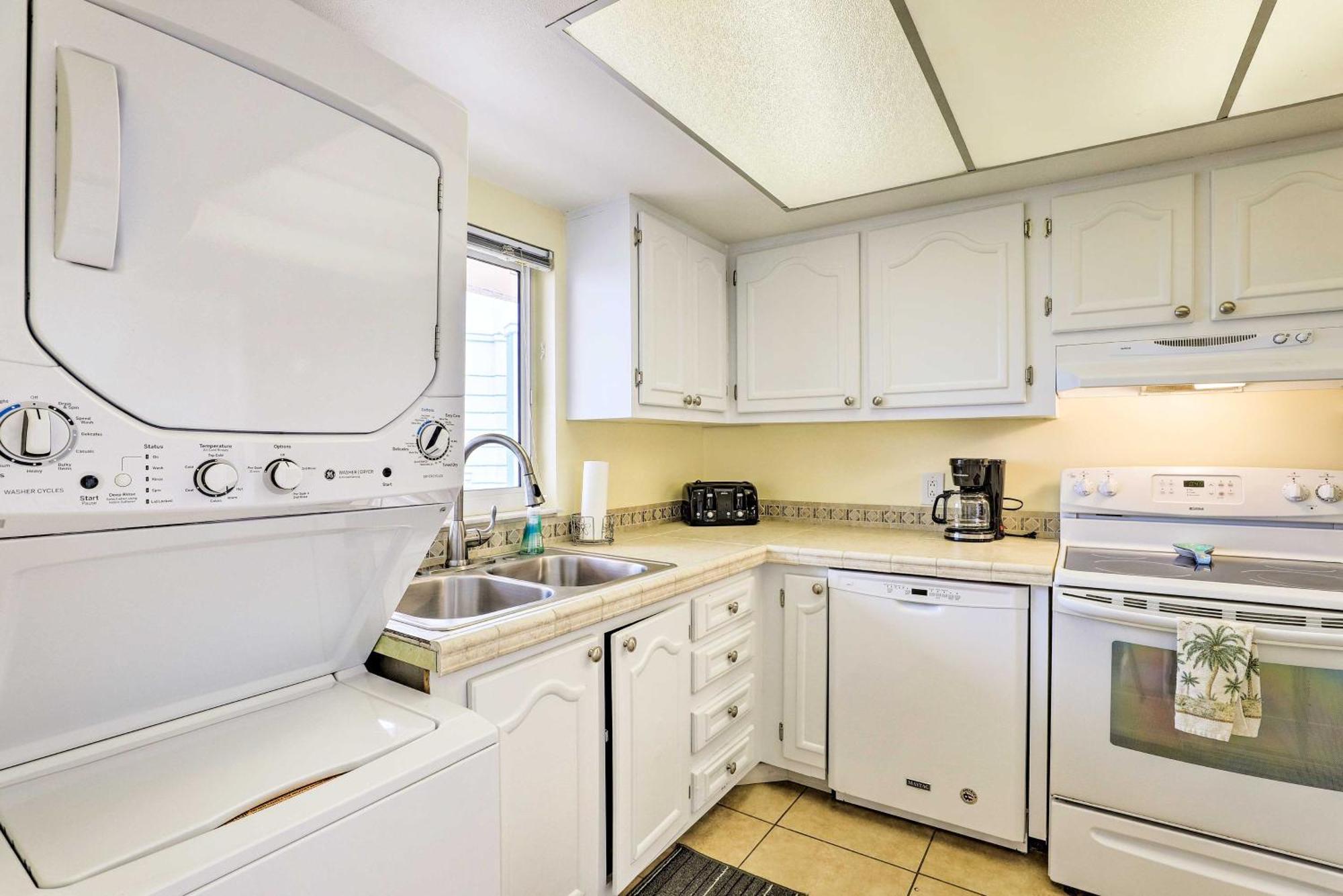 Oceanfront Cocoa Beach Condo With View Walk To Pier Exterior foto